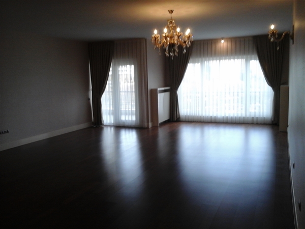 6+2 LUXURIOUS APARTMENT LOCATED INSIDE AN AMAZING LIVING COMPLEX WITH MANY AMENITIES AND FACILITIES