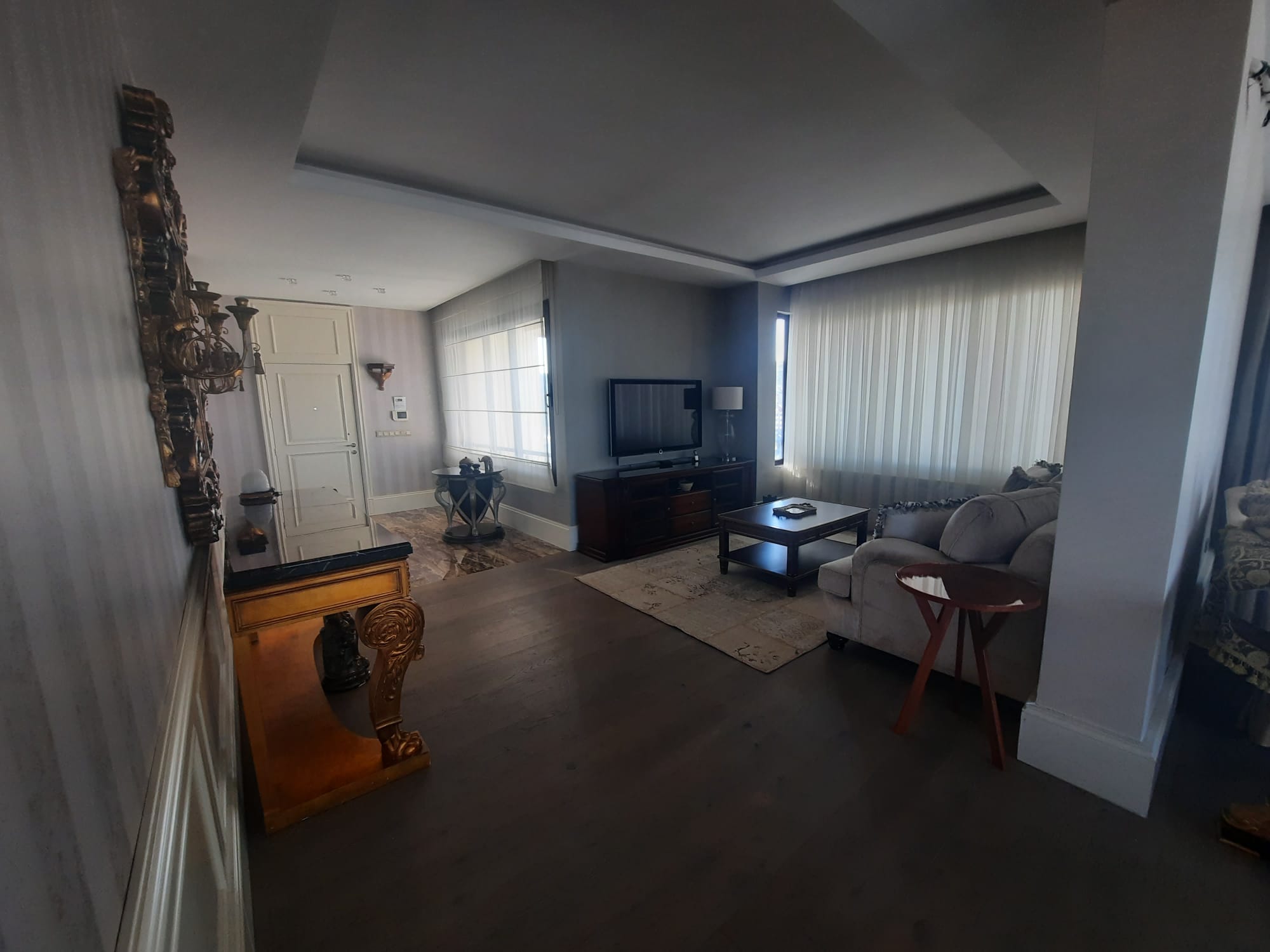 SPACIOUS AND LUXURIOUS 4+1 320 SQM FURNISHED APARTMENT IN YAŞAMKENT